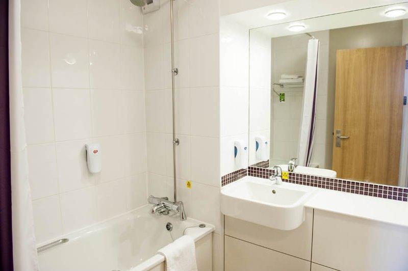 Premier Inn Haydock Park/M6 J23 Warrington Exterior foto