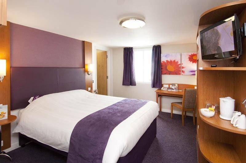 Premier Inn Haydock Park/M6 J23 Warrington Exterior foto